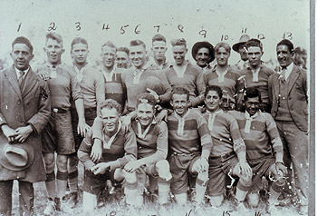 An early Gayndah football team